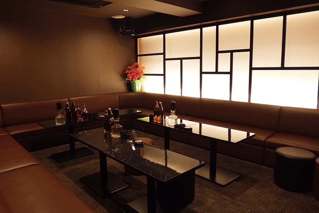 時給2500円～4000円