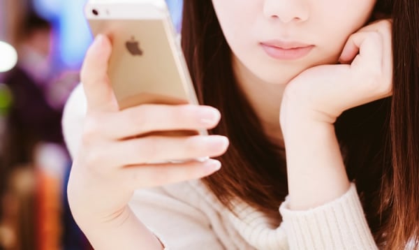 キャバクラの営業メールとは